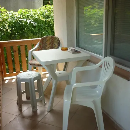 Guest house Guestrooms Maria Shabla